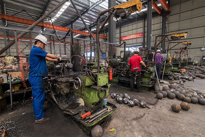 武威网架配件车间